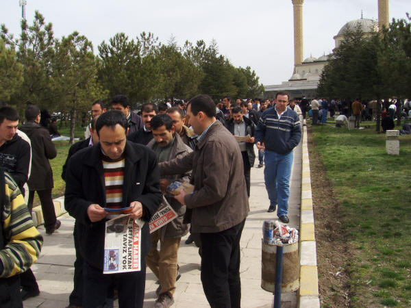 'Sendikalı Ol!' kampanyası Ankara Sincan'da