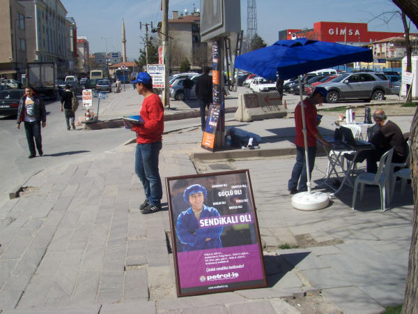 'Sendikalı Ol!' kampanyası Ankara Sincan'da