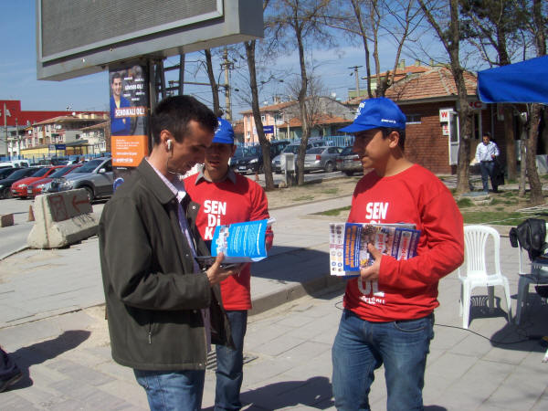 'Sendikalı Ol!' kampanyası Ankara Sincan'da