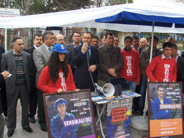 'Sendikalı Ol!' kampanyası Ankara Sincan'da