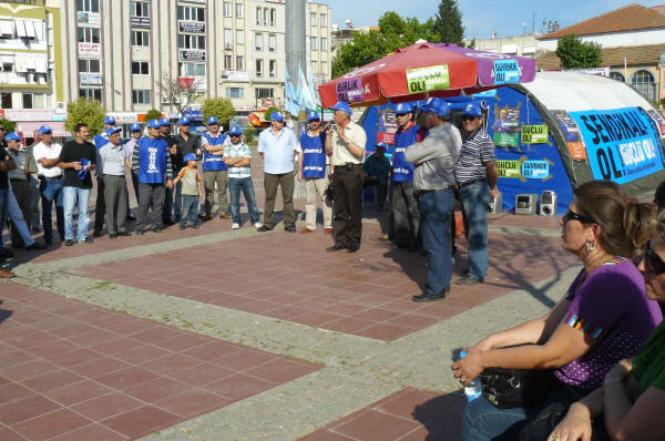 'Sendikalı Ol' kampanyası Aliağa'da