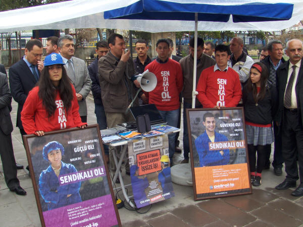 'Sendikalı Ol!' kampanyası Ankara Sincan'da