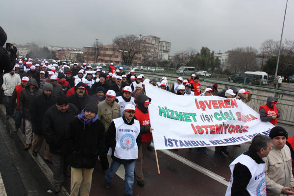'Yandaş sendika sevdanızdan vazgeçin'