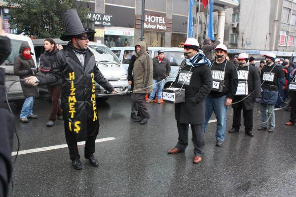 'Yandaş sendika sevdanızdan vazgeçin'