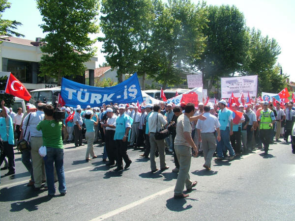 Sendikamız Filistin ve Lübnan'a saldırıları kınadı