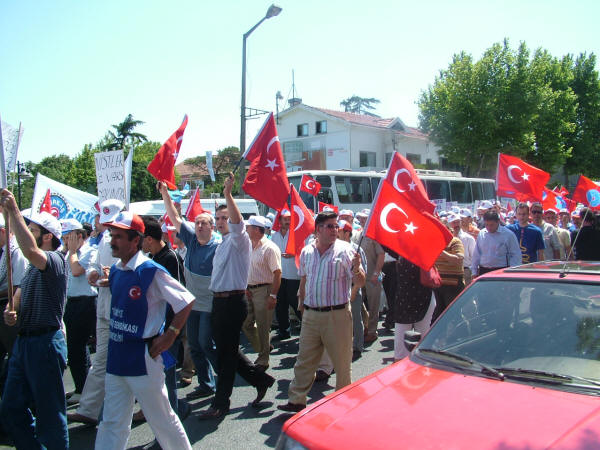 Sendikamız Filistin ve Lübnan'a saldırıları kınadı