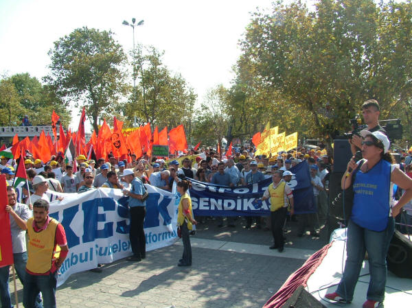 ABD ve İsrail Kadıköy'de protesto edildi