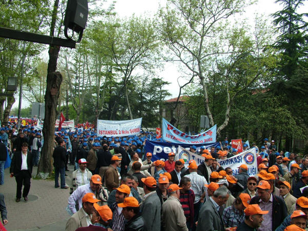 Baskıya rağmen Taksim'e çıkıldı