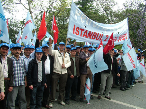Baskıya rağmen Taksim'e çıkıldı