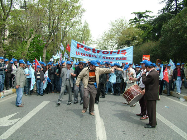 Baskıya rağmen Taksim'e çıkıldı