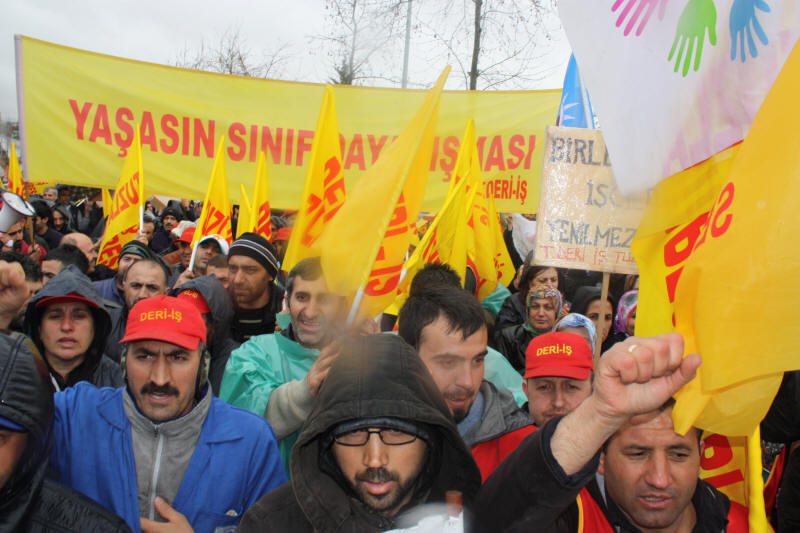 11 sendika direnişçi işçilerle dayanışma gösterdi