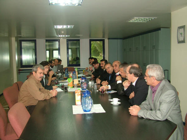 ICEM, IUF ve ITF temsilcileri, Unilever depoları önünde 147 gündür direnen TÜMTİS üyesi işçileri ziyaret etti