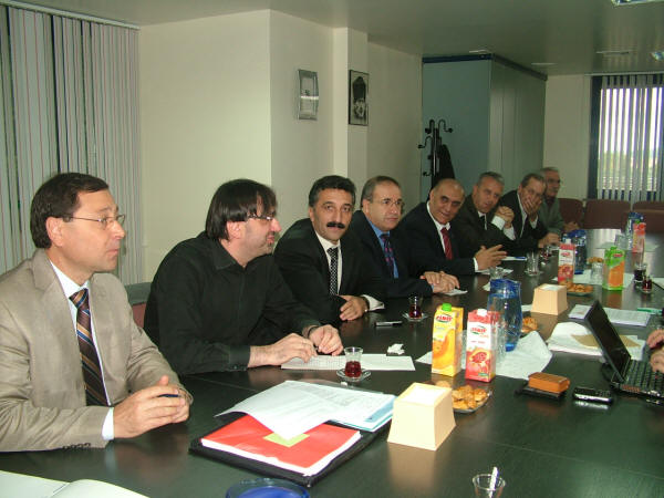 ICEM, IUF ve ITF temsilcileri, Unilever depoları önünde 147 gündür direnen TÜMTİS üyesi işçileri ziyaret etti