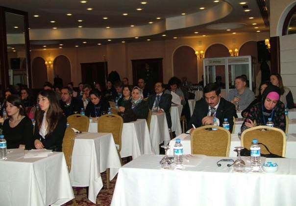 ICEM’li kadınlar sendikalarda kadın örgütlenmesini tartıştı