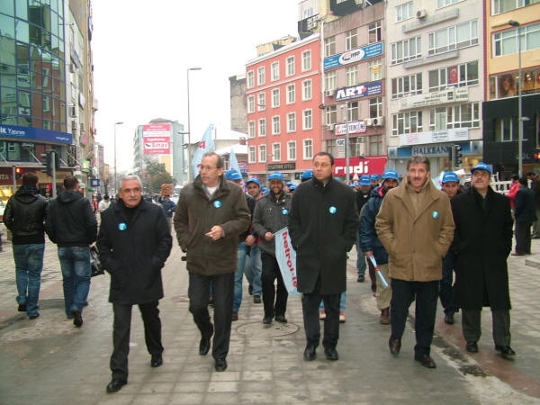 'Sorunlarınızı örgütlenerek çözebilirsiniz'
