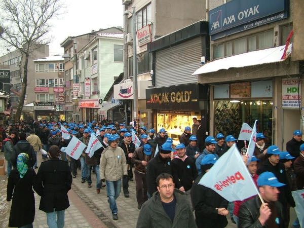 'Sorunlarınızı örgütlenerek çözebilirsiniz'