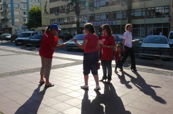 'Sendikalı Ol' kampanyası Aliağa'da