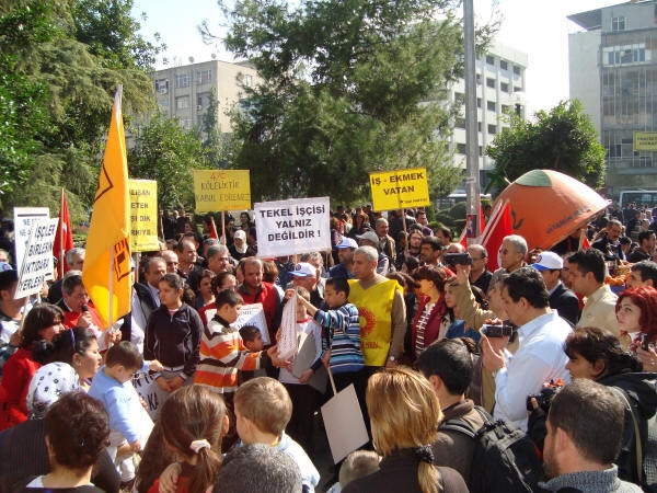 Tekel işçileriyle dayanışma eylemi