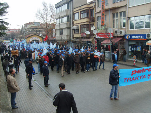 Lüleburgaz'da emek platformu mitingi