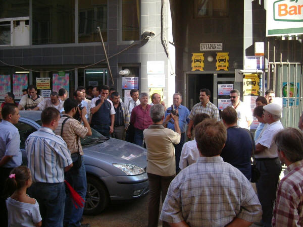 Akaryakıt zammına karşı protesto