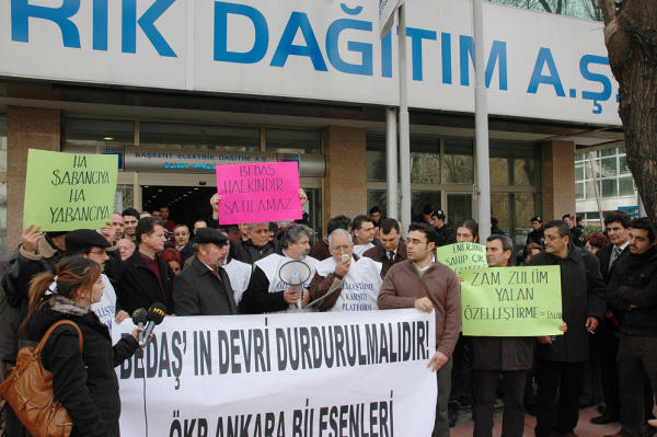 BEDAŞ'ın devri ÖKP tarafından protesto edildi