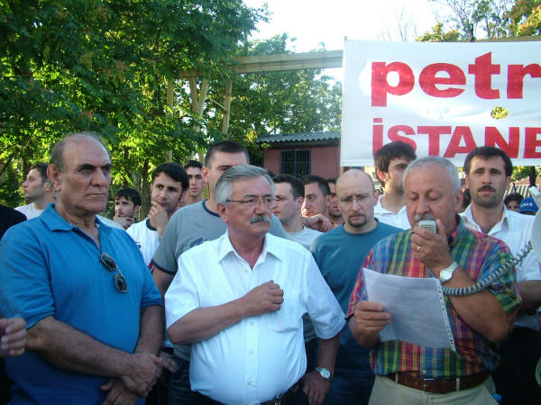 Kadıoğlu Kozmetik işçisi boyun eğmeyecek