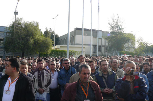 Petkim işçileri işbaşı yapmadı