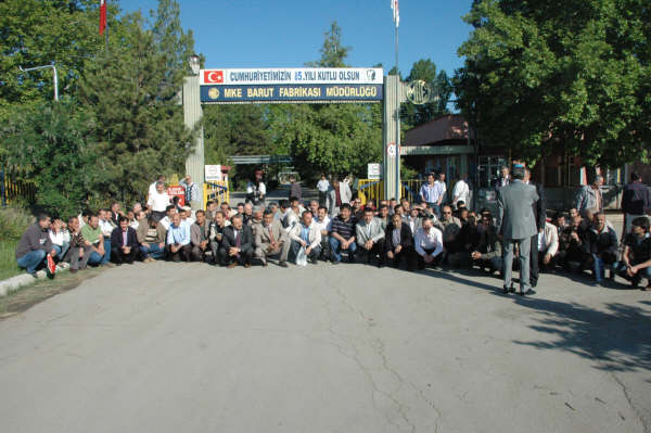 İş yavaşlatma eylemi