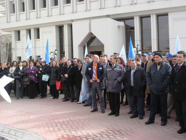 TPAO ve BOTAŞ'ta TİS’e yönelik uyarı eylemleri