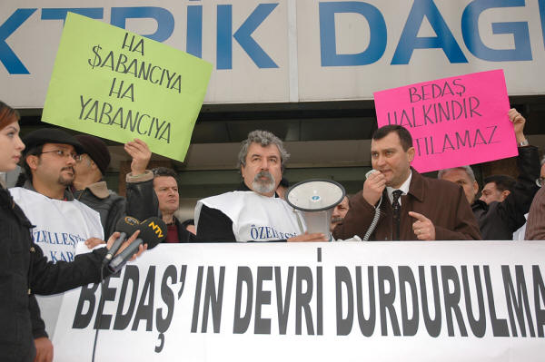 BEDAŞ'ın devri ÖKP tarafından protesto edildi