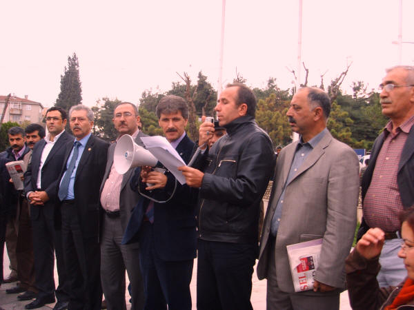 Gebze Şubemiz Sendikalar Birliği'nin etkinliklerine öncülük ediyor