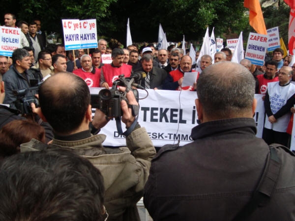 Tekel işçilerinin eylemine destekler devam ediyor