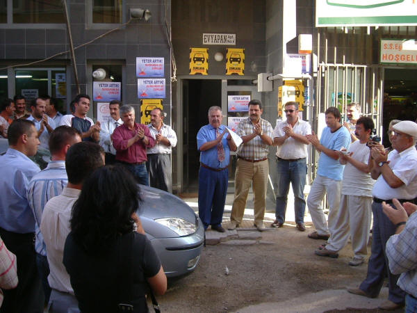 Akaryakıt zammına karşı protesto