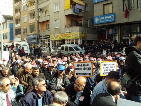 Tekel İşçileriyle dayanışma