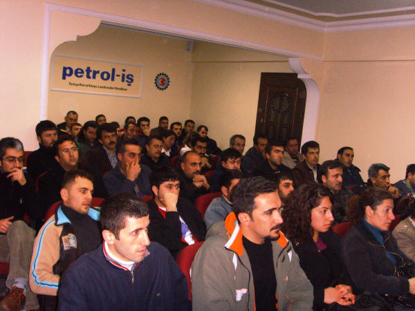 Ekonomik krizle ilgili sunum yapıldı