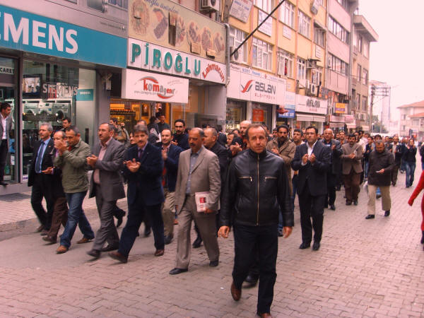 Gebze Şubemiz Sendikalar Birliği'nin etkinliklerine öncülük ediyor