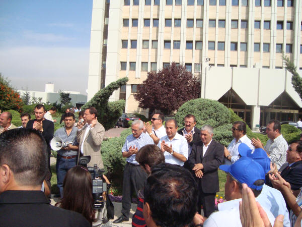 TPAO önünde 2 günlük oturma eylemi