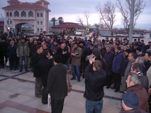 Taşeronlaşmayı protesto ettiler