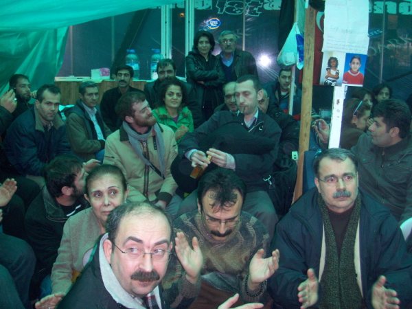 Tekel direnişinin 68. gününde sınıf dayanışması