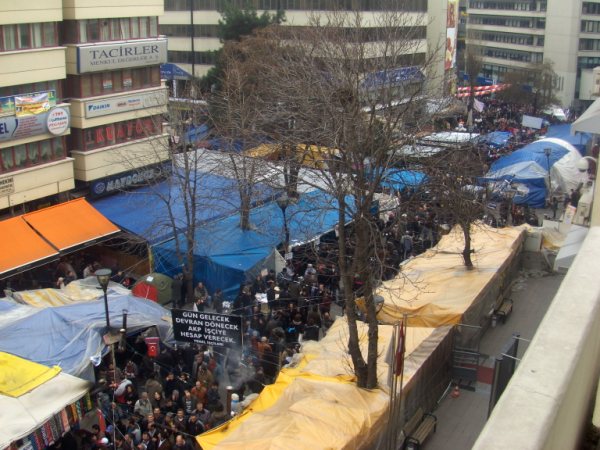 Tekel direnişinin 68. gününde sınıf dayanışması