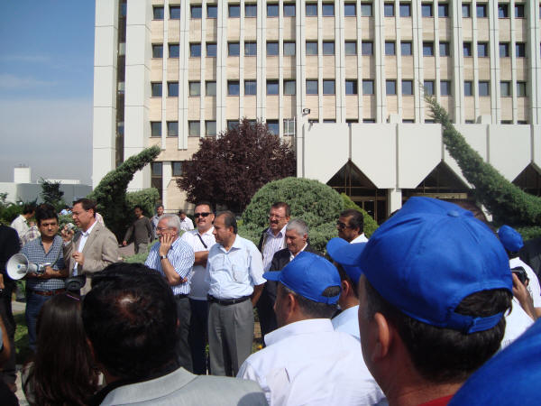 TPAO önünde 2 günlük oturma eylemi