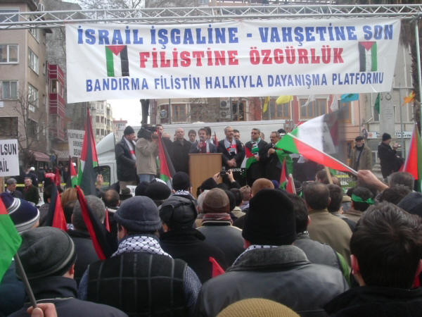 Bandırma'da Filistin ile dayanışma mitingi
