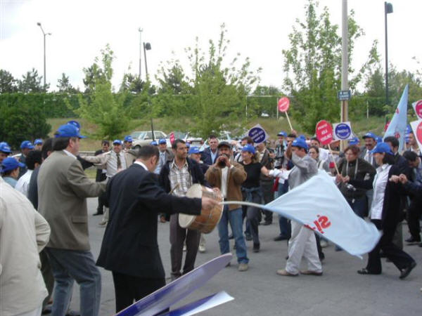 Botaş işçileri iş bıraktı