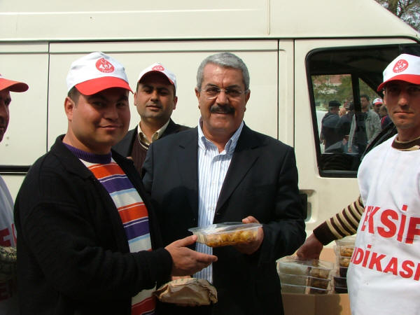 Tariş İplik Fabrikası çalışanları ziyaret edildi