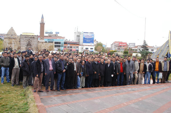 Petlas işçileriyle istişare toplantısı
