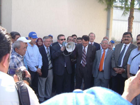 Novamed grevi coşkulu başladı