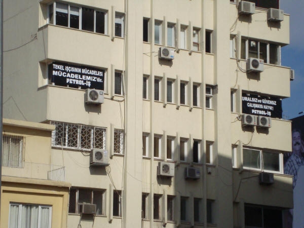 Tekel işçileriyle dayanışma eylemi