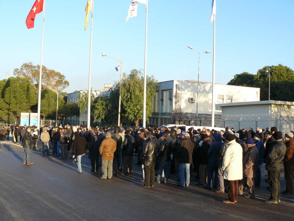 Aliağa Şubemiz'de iş bırakma eylemi