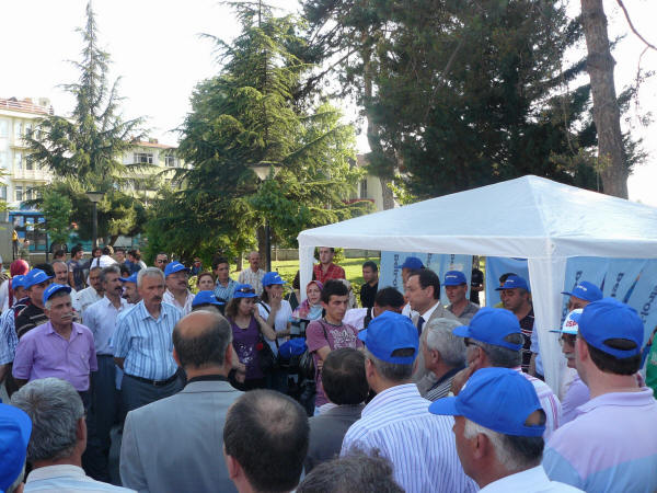 Düzce'de örgütlenme standı açıldı