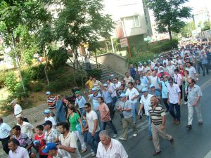 Arkas Holding işten çıkardığı işçileri derhal geri almalıdır